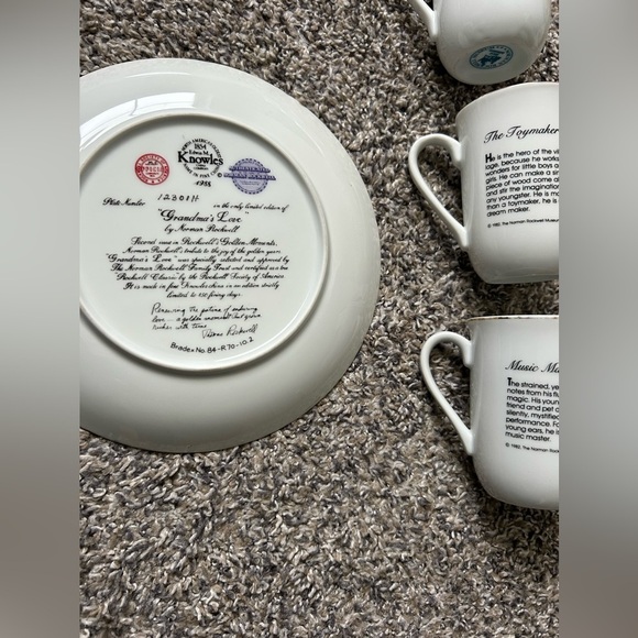 Norman Rockwell Collection of 4 mugs and two plates - Picture 5 of 8